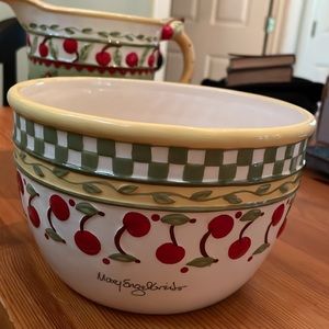 Mary Engelbreit Cherries Jubilee Serving 1998 Ernesco. no chip or cracks
